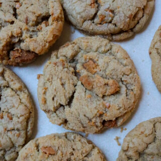 Pumpkin Spice Caramelized White Chocolate Cookies